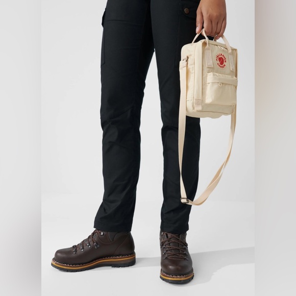 Fjallraven Kånken Mini Sling Bag - Picture 7 of 11